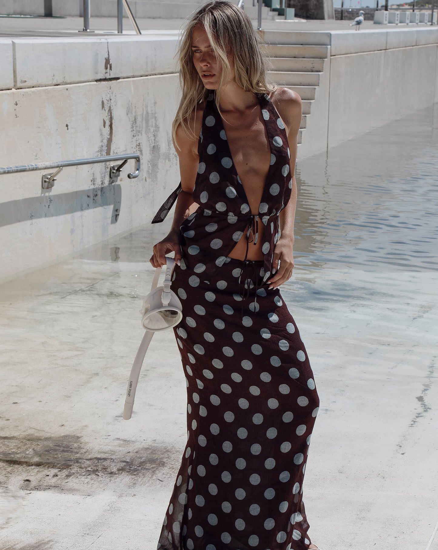 Suri Halter Top Brown/Blue Polka