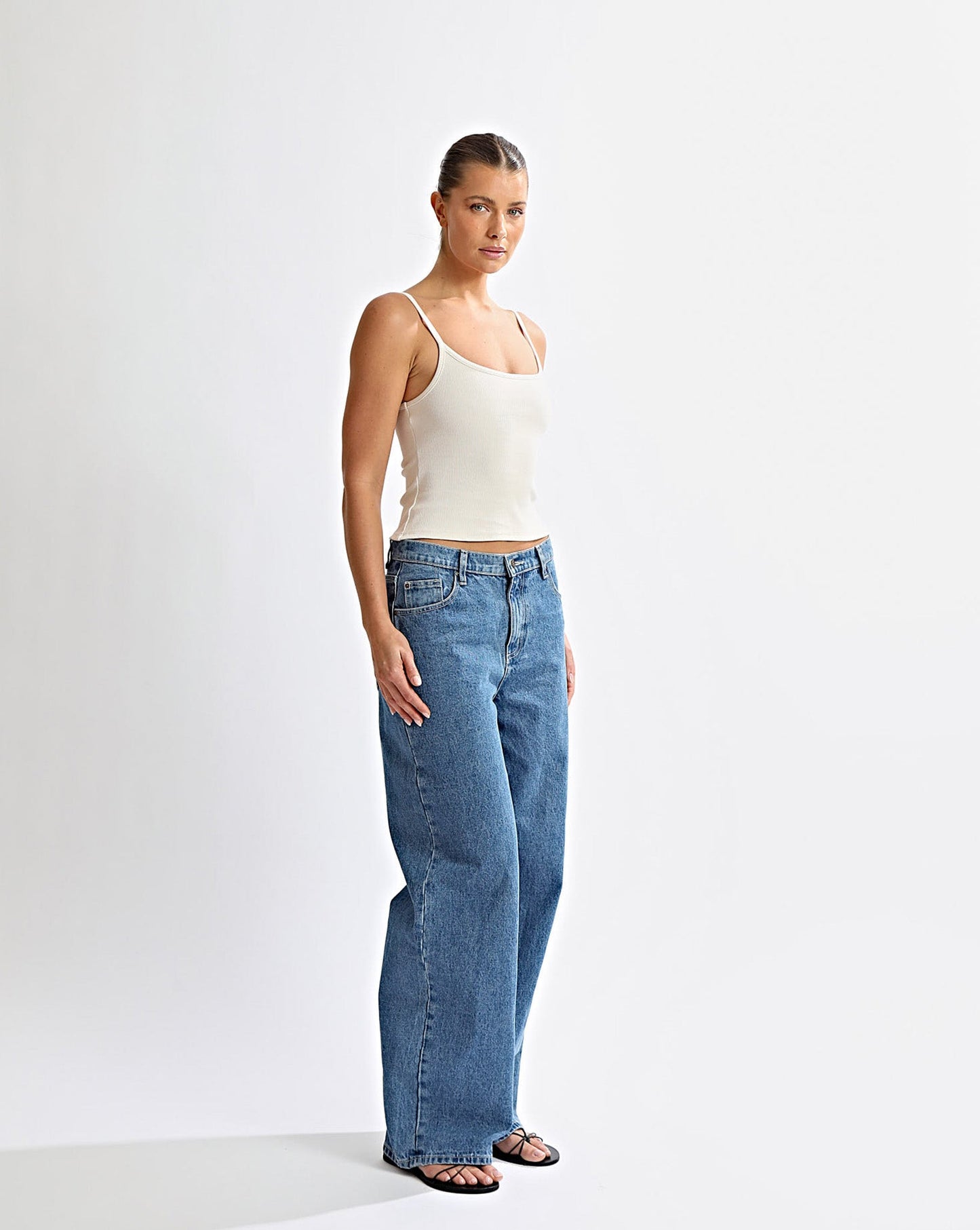 Oli Tank Creme