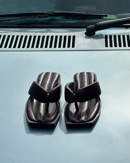 Miki Sandal Black