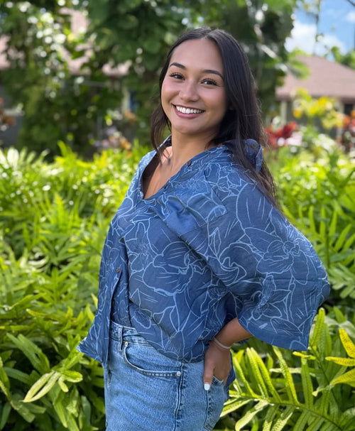 Kiele Wailea Blouse in Dark Chambray
