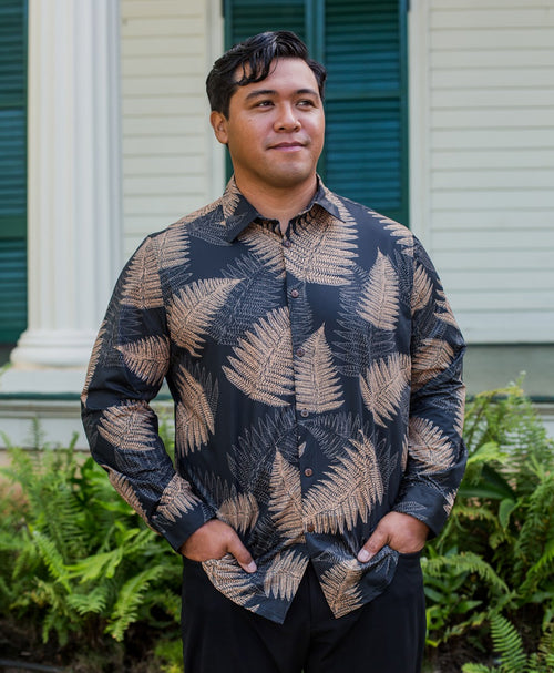 Palapalai Longsleeve Aloha Shirt in Black