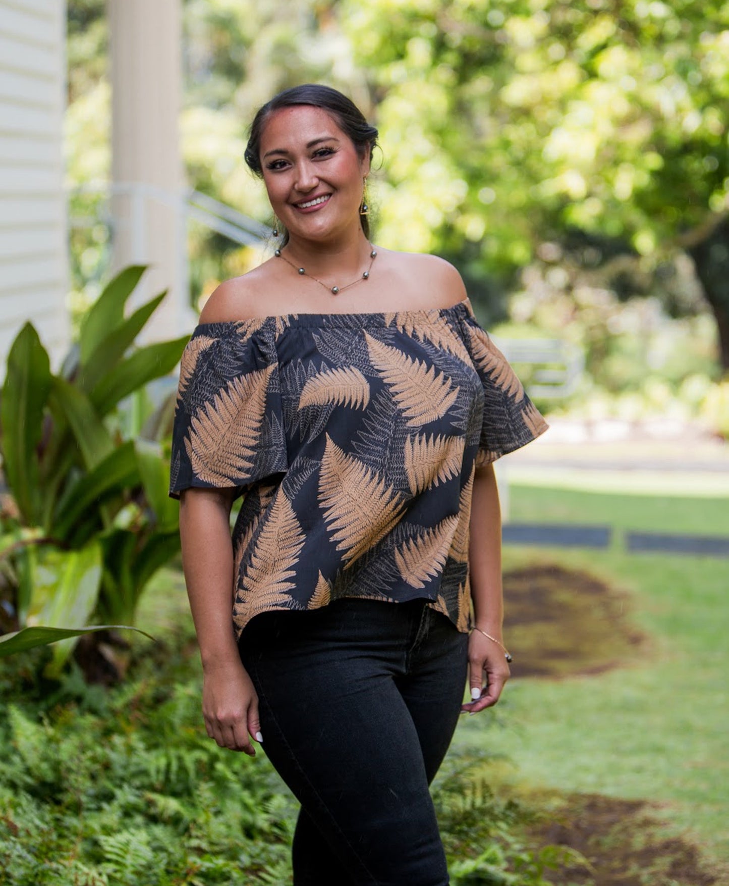 Palapalai Moana Top in Black
