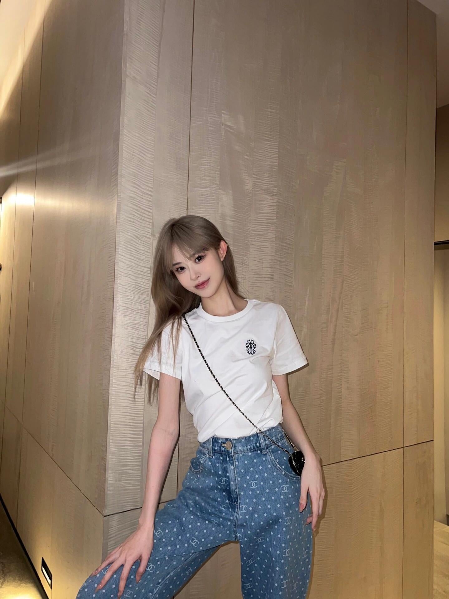 2026 Women’s CH Cross Motif Short-Sleeved T-Shirt (DD122)