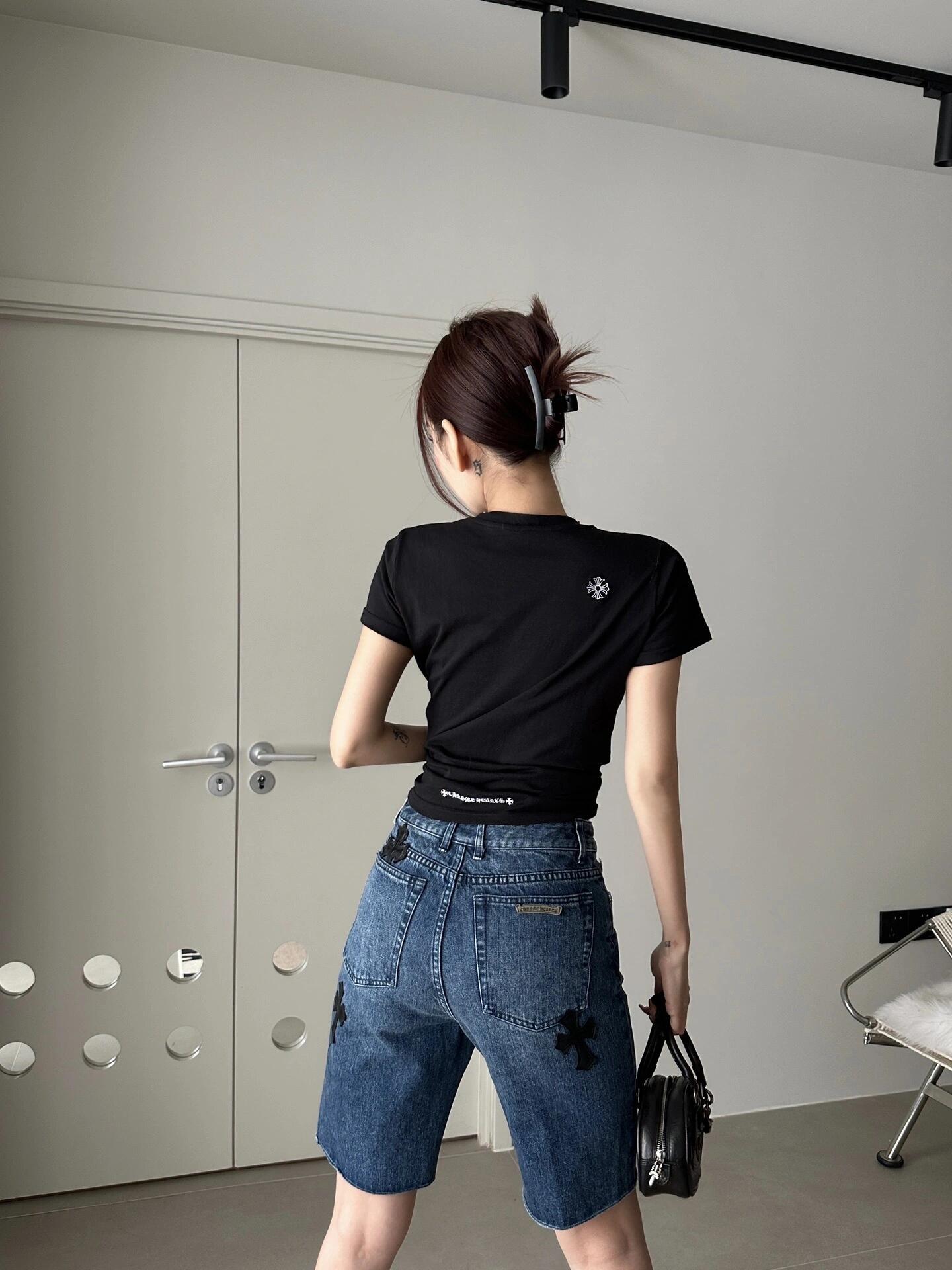 2026 Women’s CH Cross Motif Short-Sleeved T-Shirt (DD122)