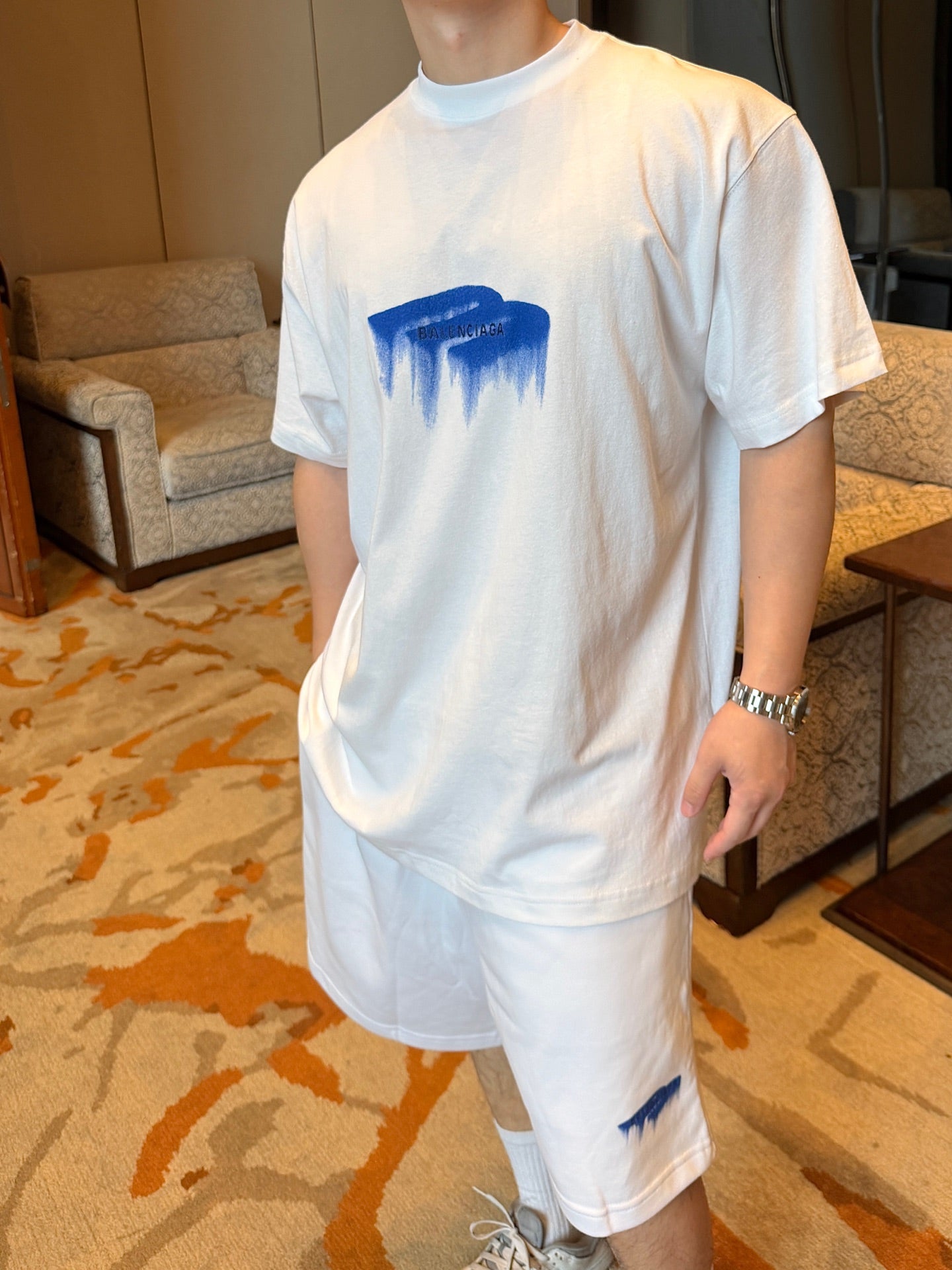 2026 New Balen Embroidered Graffiti Short-Sleeved T-Shirt (AA587-A15)
