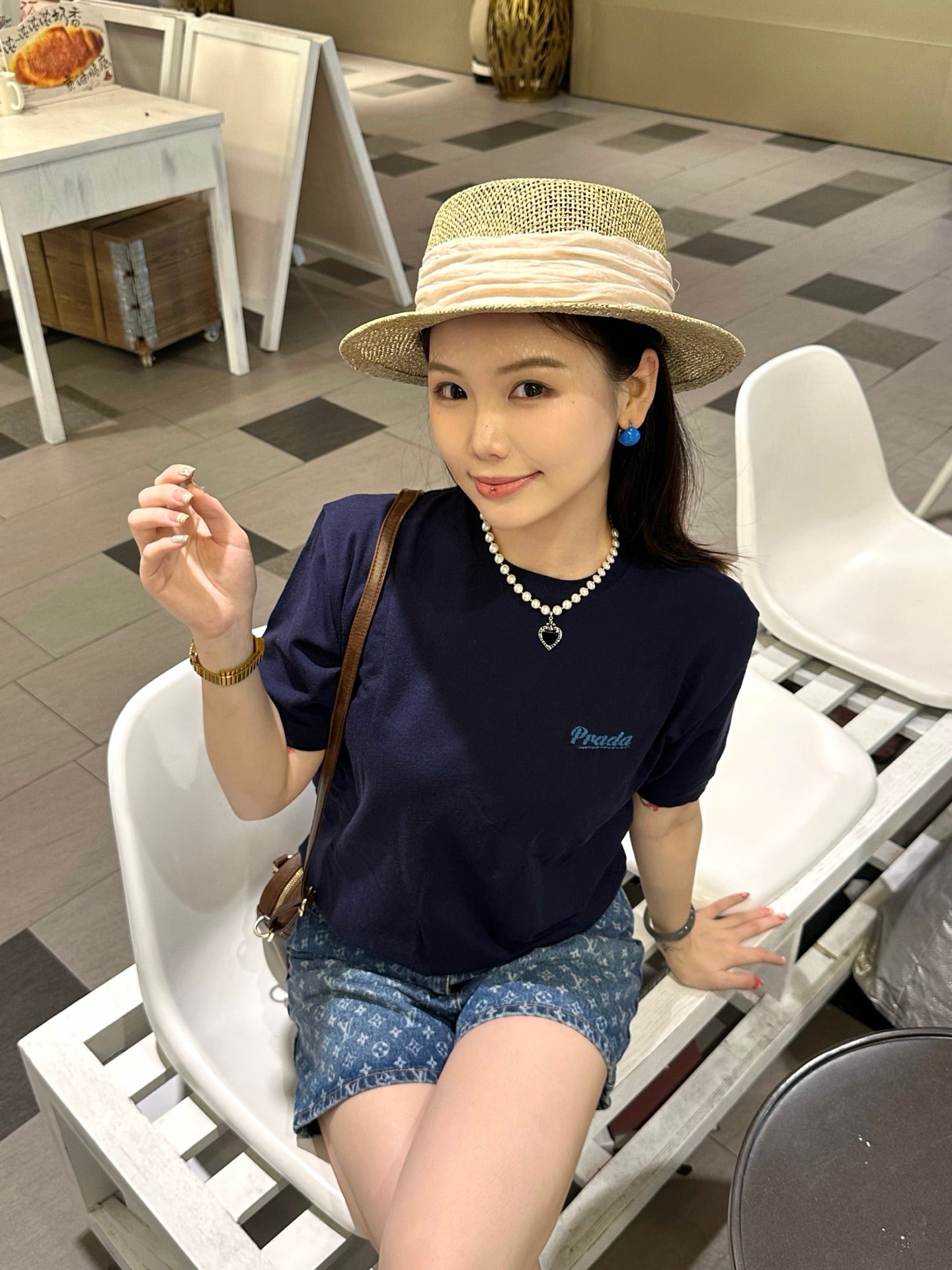 2026 Women’s Triangle Brand Embroidered Short-Sleeved Jumper (DD119)