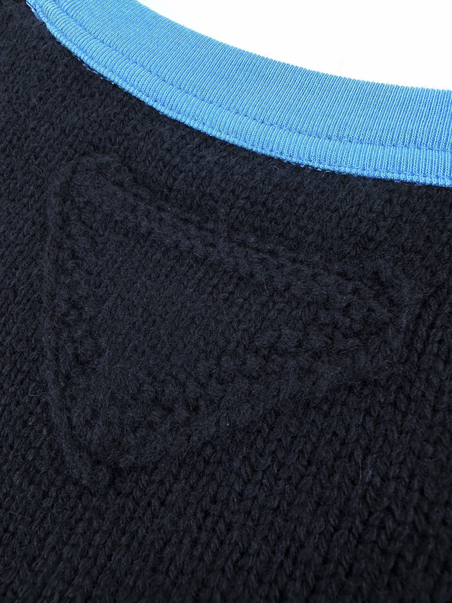 2026 Women’s Triangle Brand Short-Sleeved Jumper with Triangle Logo (DD102)