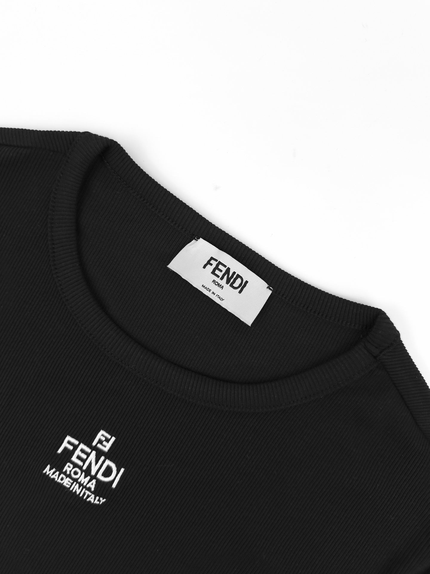 2026 Women’s FF Embroidered Short-Sleeved Top (EE424)